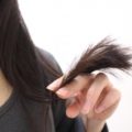 髪の毛パサパサの対策について
